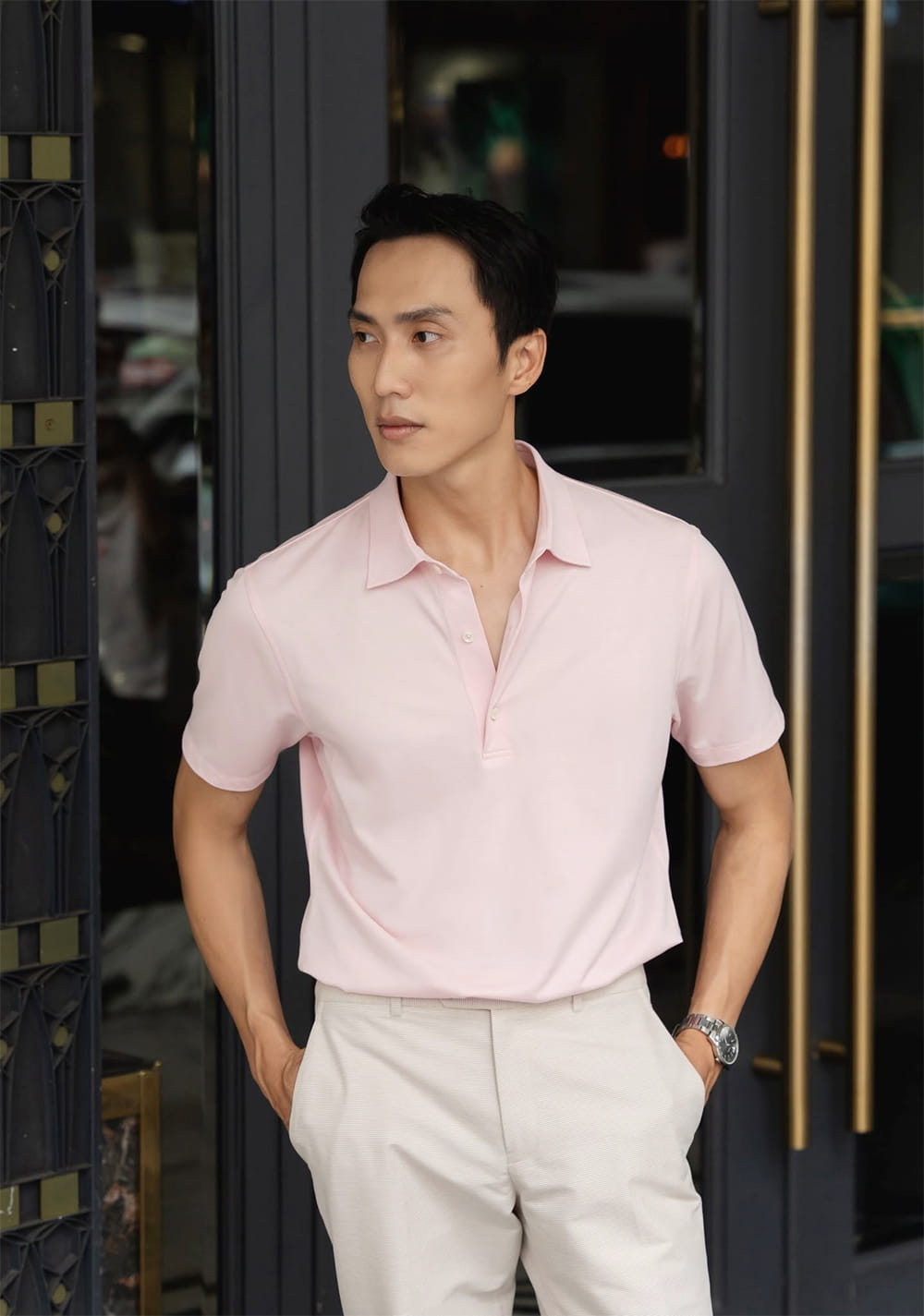Áo polo may đo có phù hợp để mặc đi làm