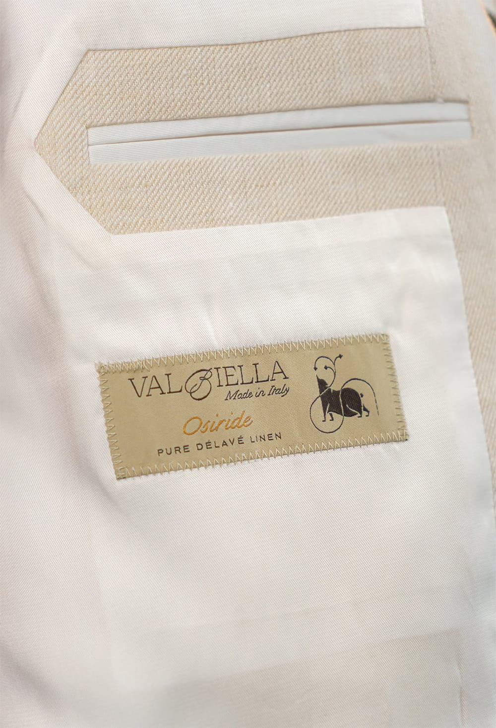 Vest cưới màu kem ngà từ vải Linen Val Biella